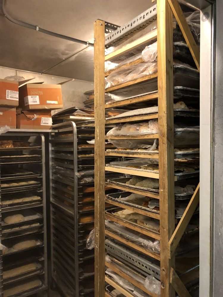 Traub's Bakery: 1020 Lincoln Avenue, Prospect Park, PA 19076